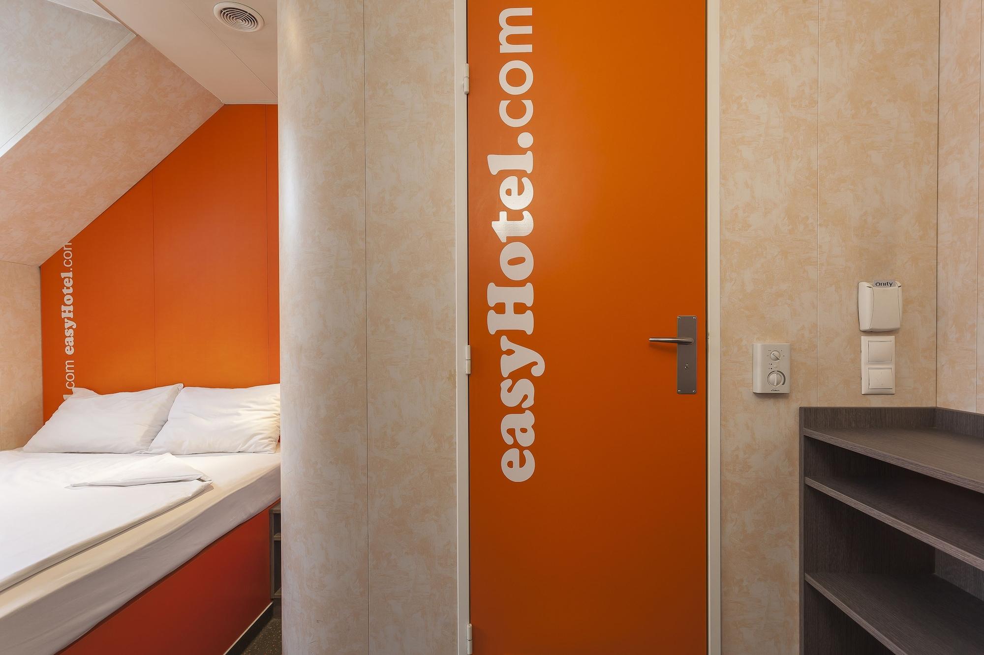 Easyhotel Budapest Oktogon Exterior photo