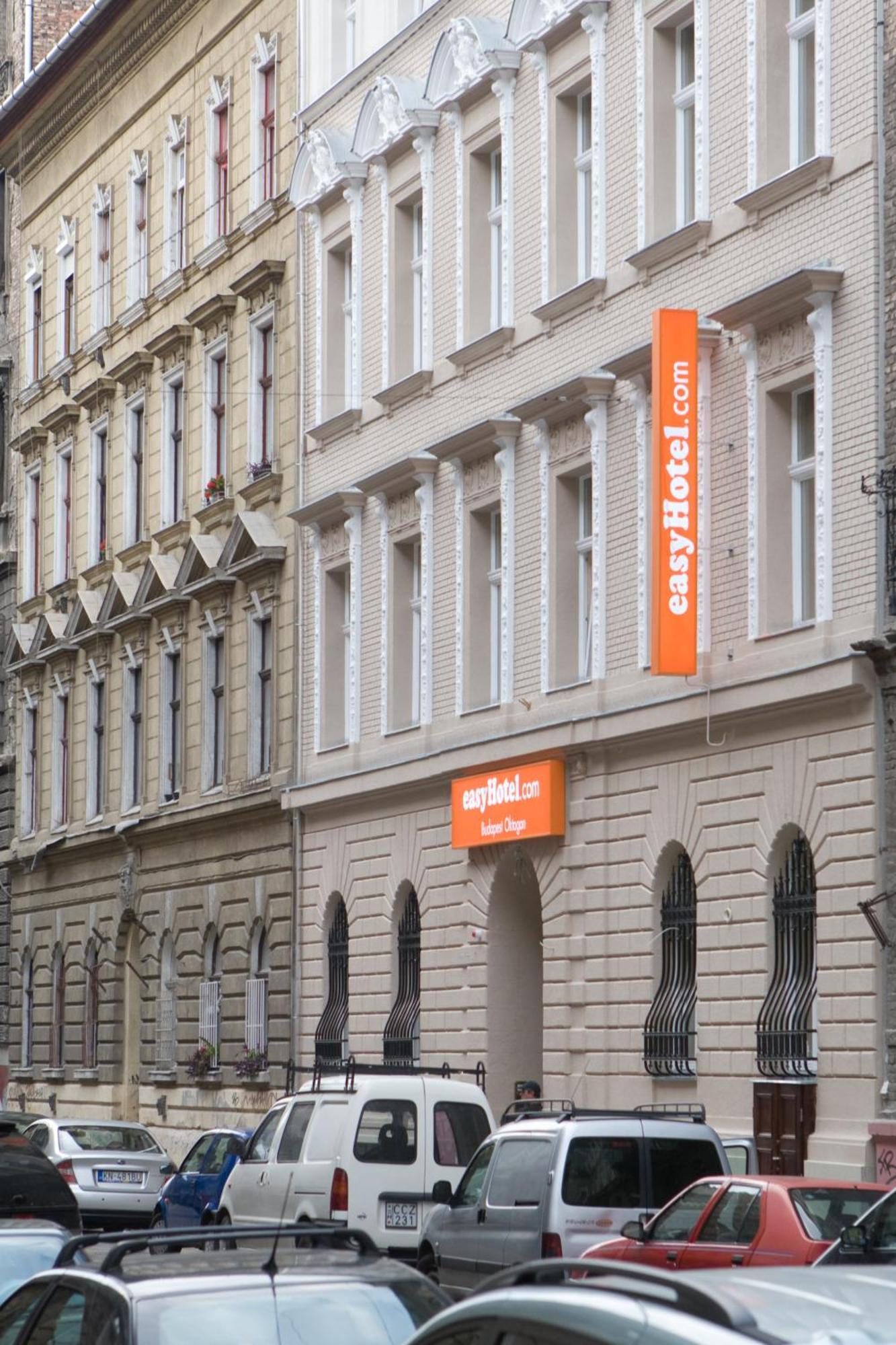 Easyhotel Budapest Oktogon Exterior photo