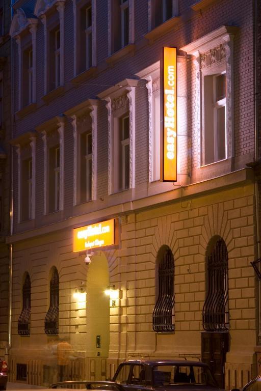 Easyhotel Budapest Oktogon Exterior photo