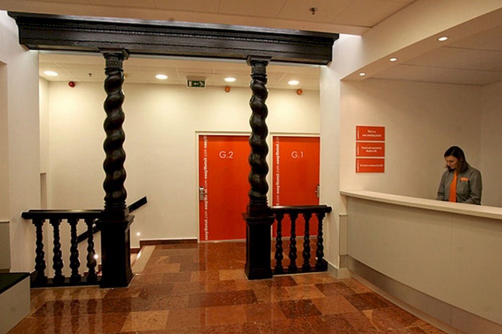 Easyhotel Budapest Oktogon Exterior photo